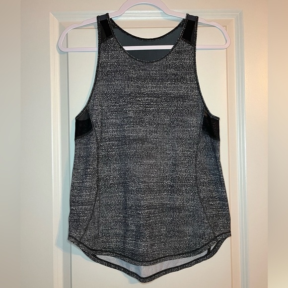 Lululemon Sculpt Tank II in Salt Alpine White Black Size 6 - Picture 6 of 7